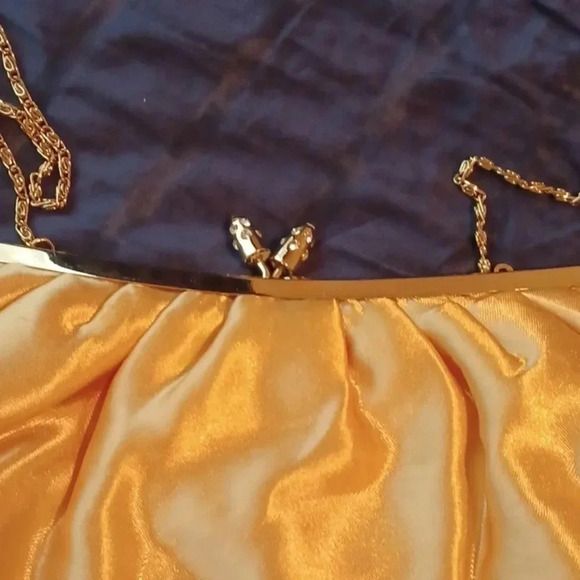 🍭🐾Nice gold clutch - Picture 4 of 6